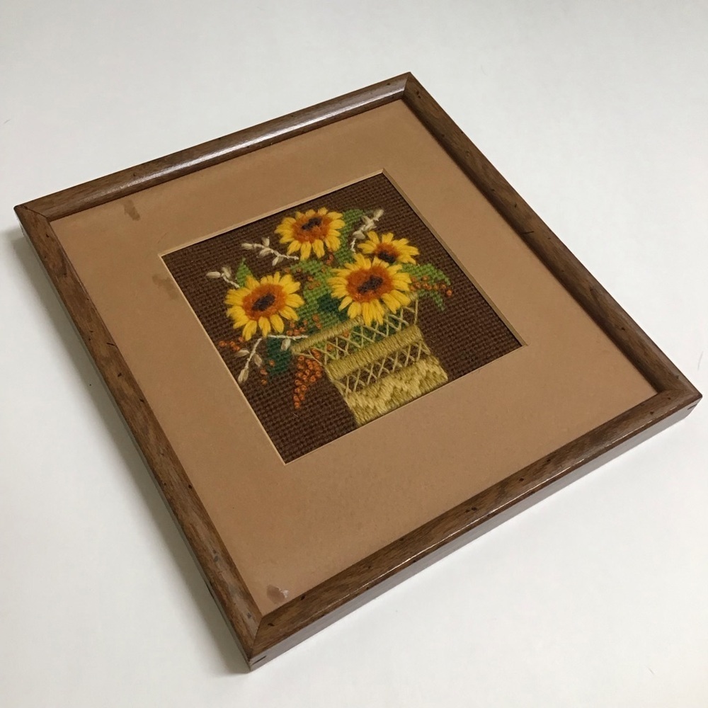 Sunflowers Needlepoint PAIR Wool Crewel Work 1979 Framed Art Farmhouse Landscape - Picture 8 of 14